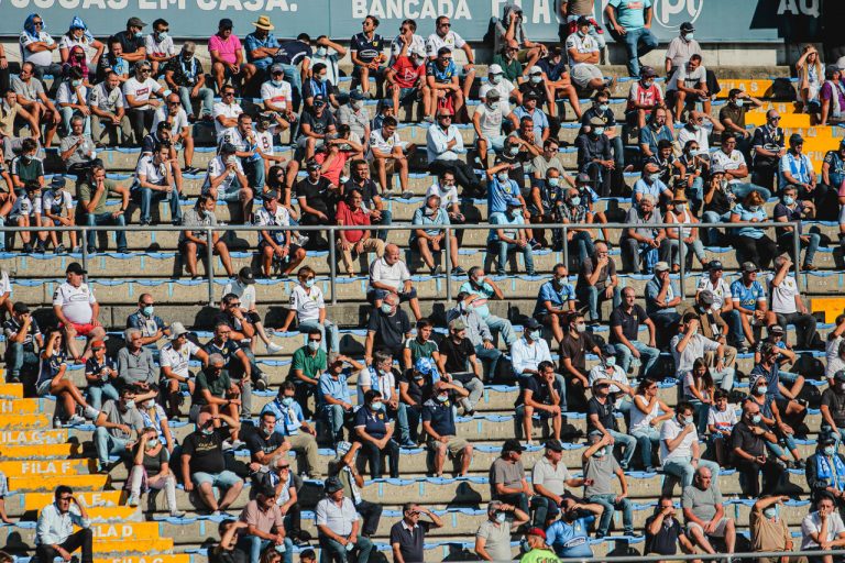 Bilhetes para os jogos com Sporting CP e FC Porto - FC Famalicão