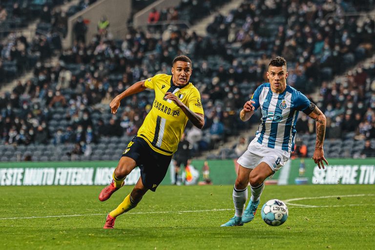 Bilhetes para as receções ao CS Marítimo e FC Porto - FC Famalicão